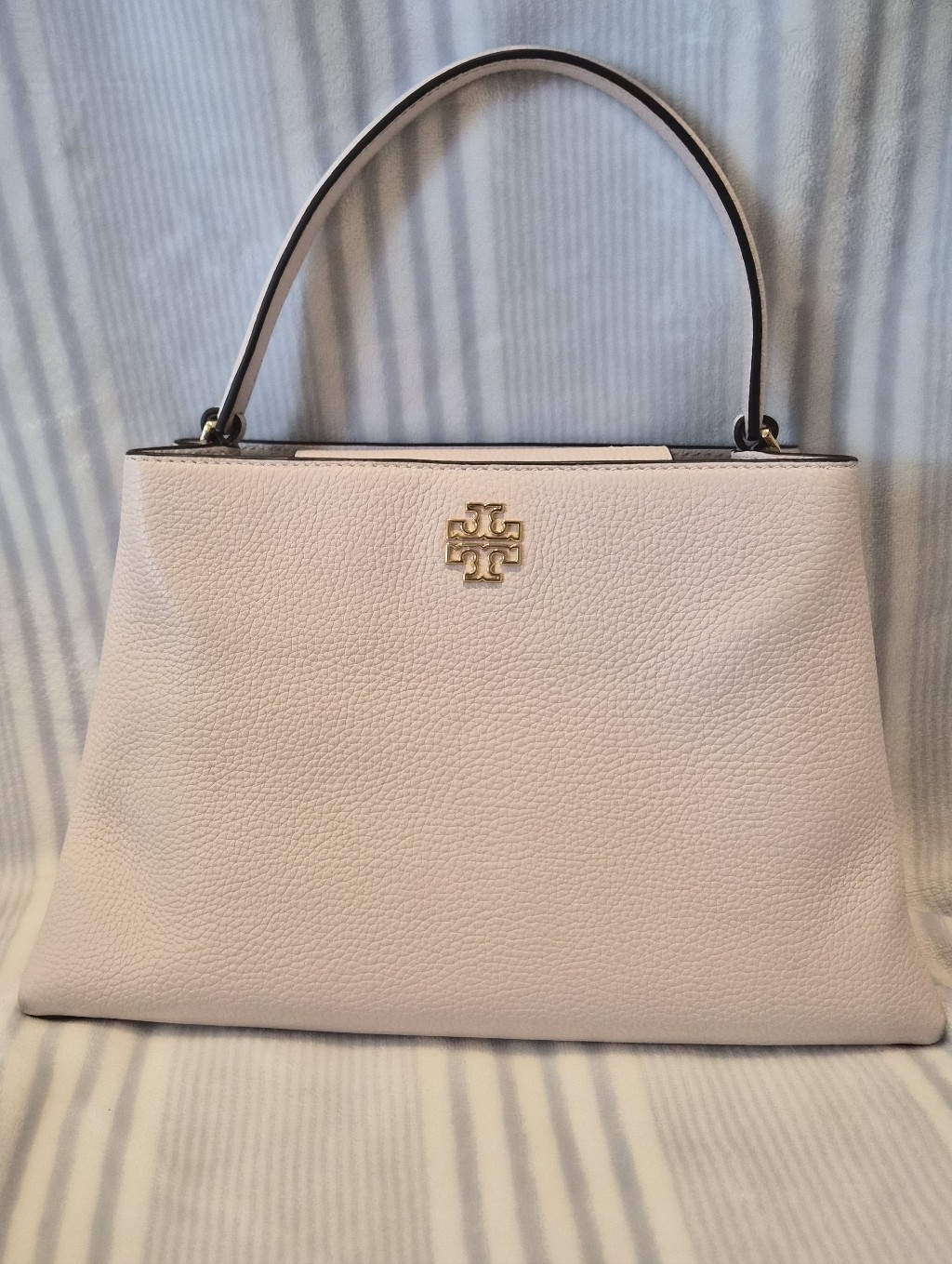 Tory Burch Light Pink Pebbled Leather Shoulder Bag With Gold Logo